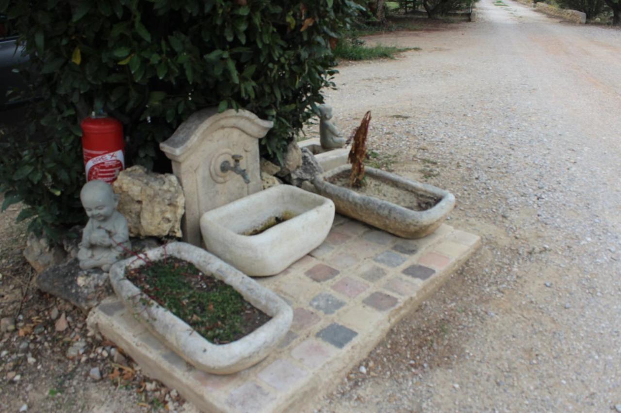 Mas Des Oliviers Apartman Saint-Estève Kültér fotó
